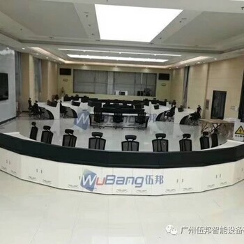 深圳气象局预测室控制中心调度台