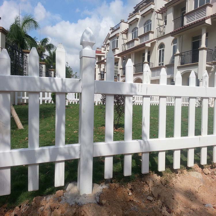 新农村建设草坪护栏  塑钢护栏型材