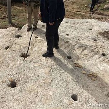 北京露天镁石矿山开采液压劈裂机每天能开采多少方