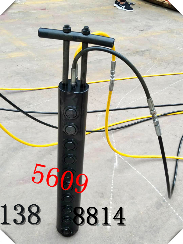 巷道掘進破石機靜態爆破