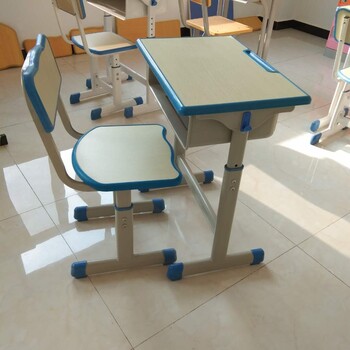 霸州博奥校具厂家批发课桌椅，学生桌椅，培训桌椅