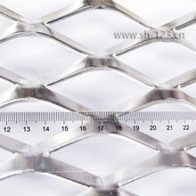 上海松江方菱喷漆钢板网菱形拉伸网菱形铝板网菱形钢板网价格