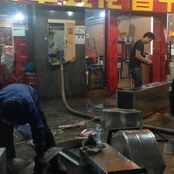 長沙飯店廚房煙罩改造煙管改造與抽風(fēng)凈化器設(shè)計安裝