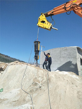 城市建设石灰岩开采静音开采液压劈裂器液压裂石机械