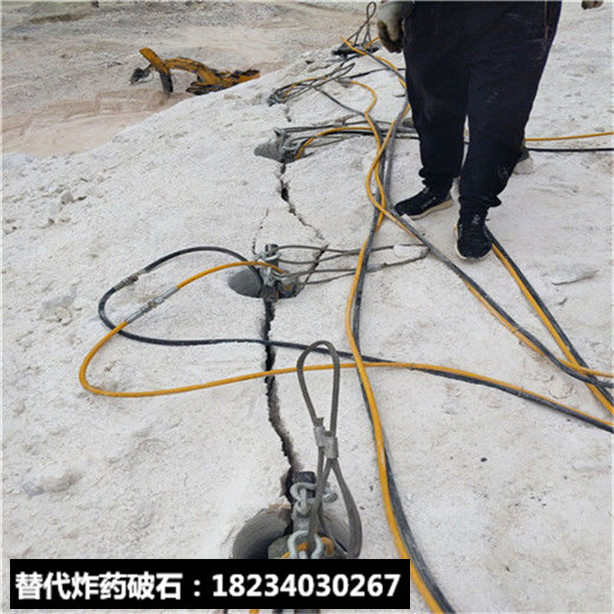 采石場開采礦山施工設備一噸耗材成本
