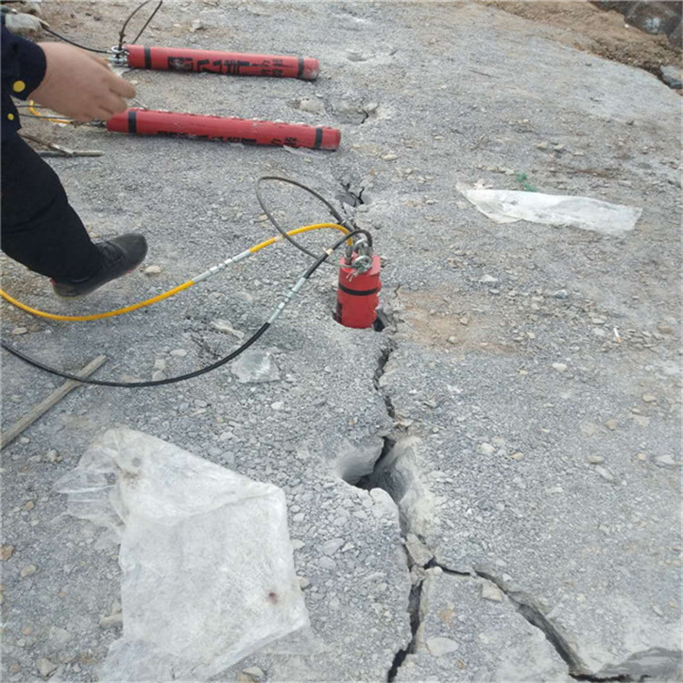 人防工程鑿除硬石劈裂器礦山施工機