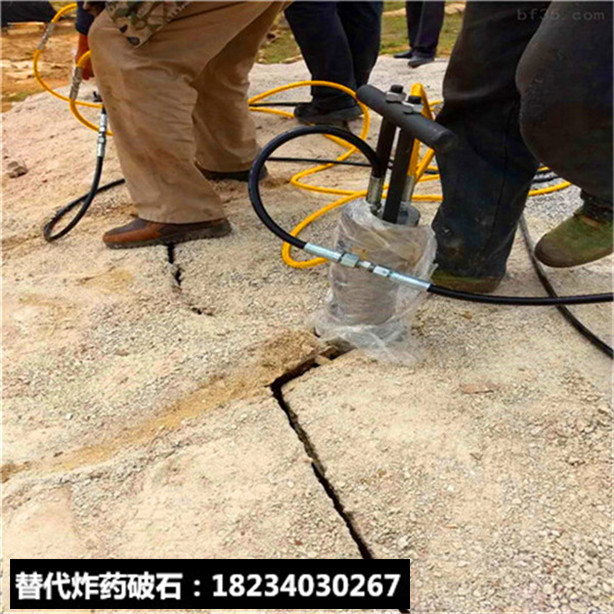 代替破碎錘分裂石頭裂石器