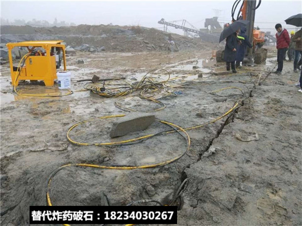 剝離硬石頭地下礦山裂石器致裂石頭機(jī)