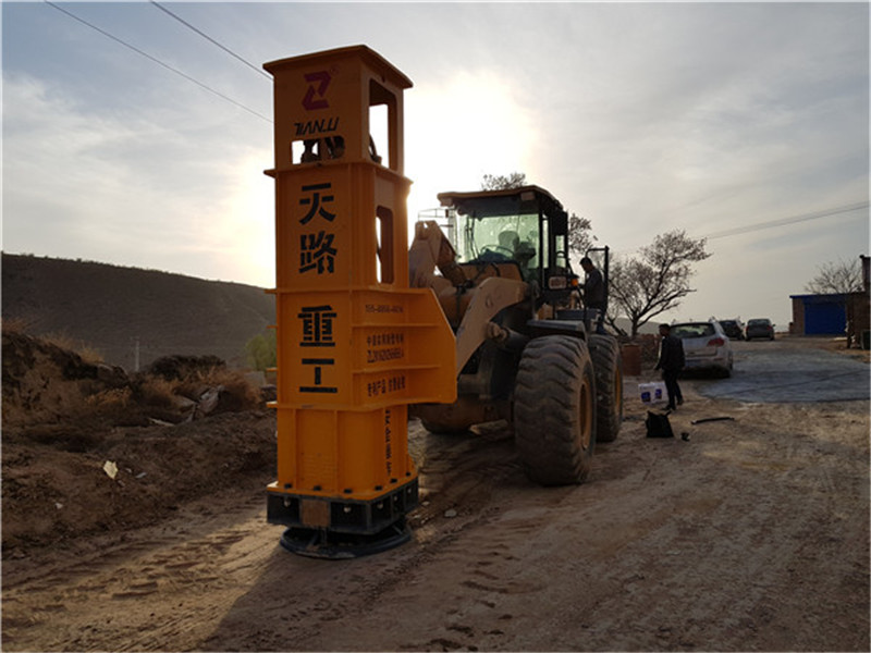 旧路加宽夯实机-四川会东立式液压夯实机使用寿命长