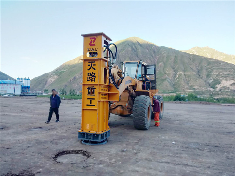 旧路加宽夯实机-广东霞山区夯实机租赁天路供应