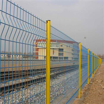 厂家桃形立柱栅栏蓝绿色安全防护网果园围栏车间护栏