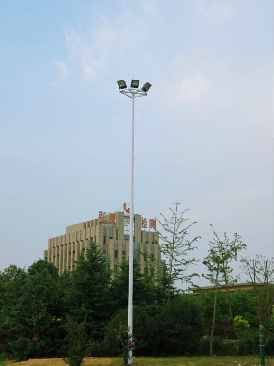 太陽能廣場高桿燈價格