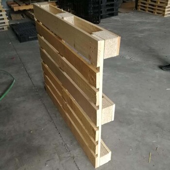 平度木地脚墩卡板厂家定做木托架四面进叉木托