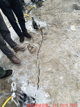 安徽六安取代爆破开挖岩石的机械现场考察