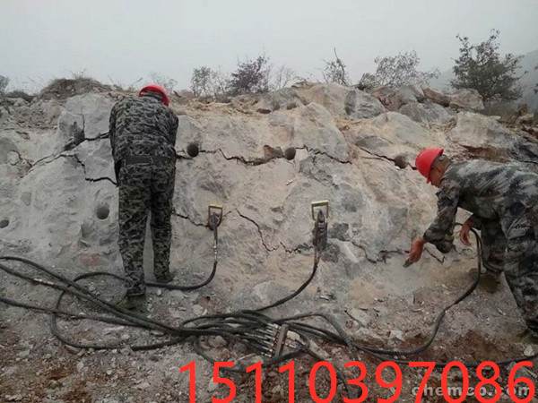 花岗岩胀裂设备静态爆破劈裂机广西南宁制造商