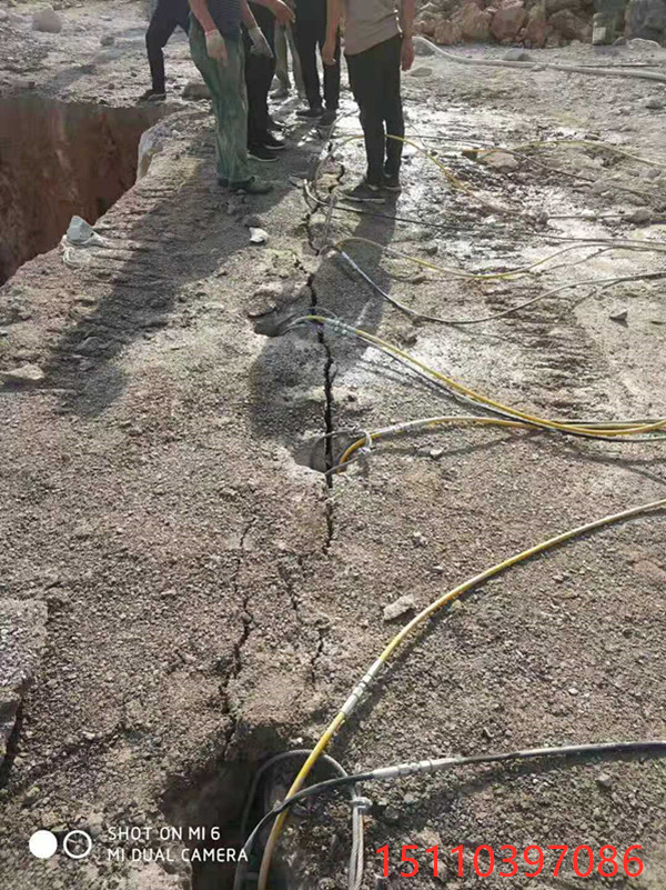 泉州市地基开挖花岗石劈裂机