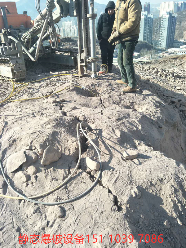 土石方工程采石机载劈裂机新疆克拉玛依