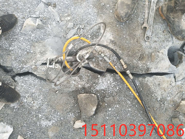 四川泸州代替爆破沟槽破碎石方桩头拆除裂石机