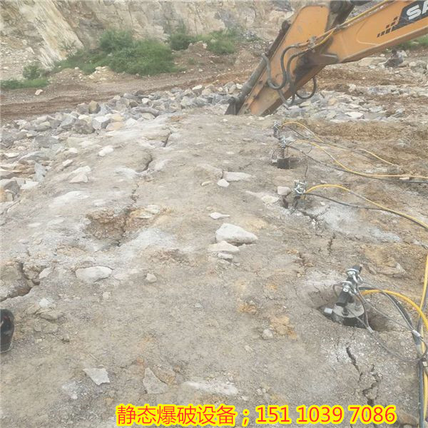 新疆宁夏土石方基槽坚硬岩石开挖劈裂机