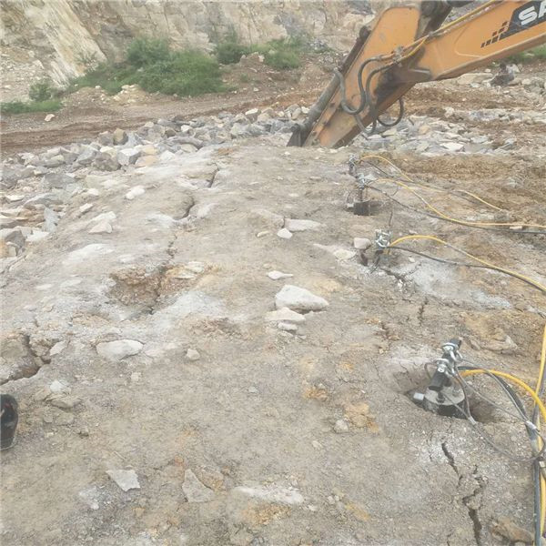黑龙江黑河房产地基开挖岩石分裂机