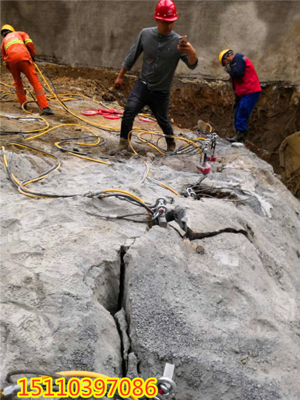 新疆乌鲁木齐混凝土破裂分石机