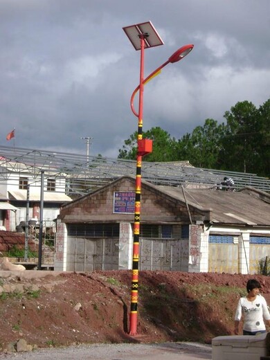 兴山太阳能路灯厂家兴山太阳能路灯价格