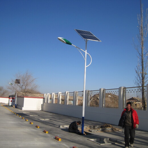 重庆6米太阳能路灯