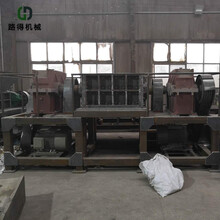 新型生活垃圾撕碎機(jī)工業(yè)垃圾撕碎機(jī)主要特點(diǎn)-路得