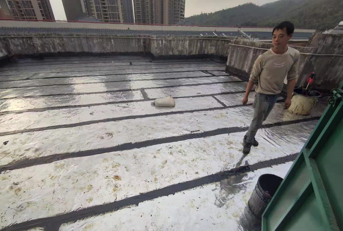 斗门井岸楼顶防水补漏|香洲地下室漏水维修公司