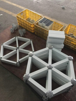 六角型铝格栅吊顶工程装饰木纹铝格栅天花材料厂