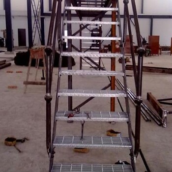 丹陽(yáng)市成品鋼柵格板A塔架平臺(tái)成品鋼柵格板A廠家理論重量