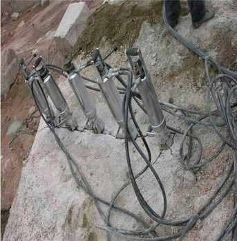 分裂机开采岩石产量高卖黑龙江哈尔滨-生产厂家