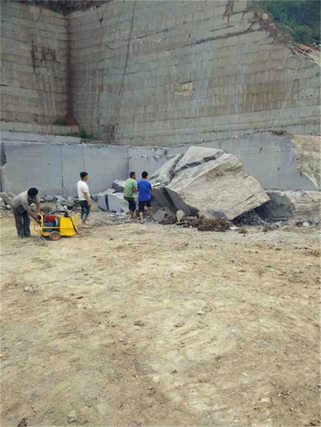 开采岩石设备-江苏扬州