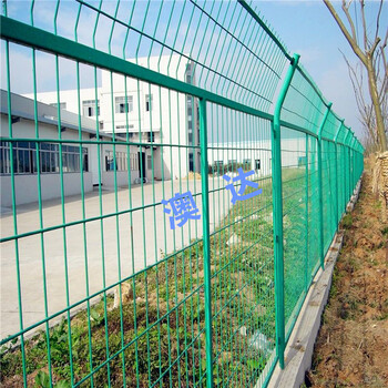框架圍欄網(wǎng)道路防護(hù)網(wǎng)