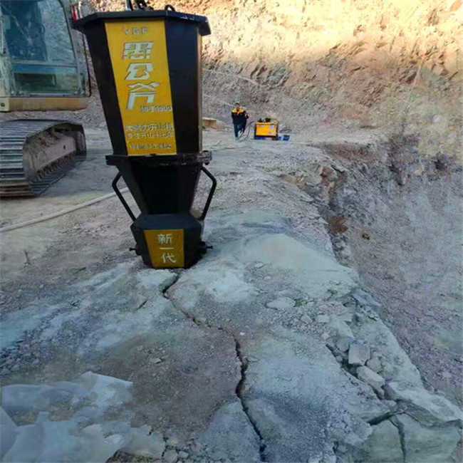 江西南昌开采矿山开挖石头分石机大型劈裂机包安装