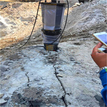 广州汕尾便携式石头破裂开山机专挖硬石头案例参考
