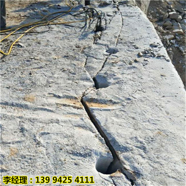 采石场开采大方量静态传统开石劈裂机陕西华阴-劈裂效果