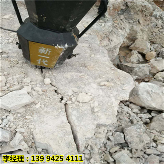 新疆哈密采石场破石头破碎锤效率低怎么办-做工精细