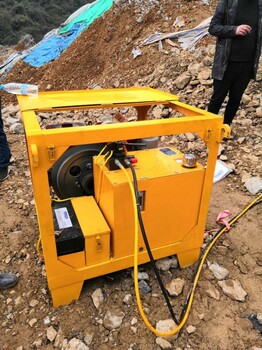 吉林梅河口機(jī)場修建工期緊張愚公斧劈裂棒質(zhì)量怎么樣