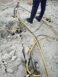 陕西铜川挖竖井破石头机械撑石机液压劈裂棒图片