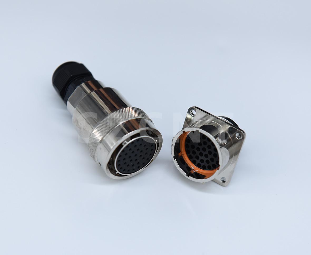 柯耐特新能源通讯电源连接器8芯防误插电缆插头插座