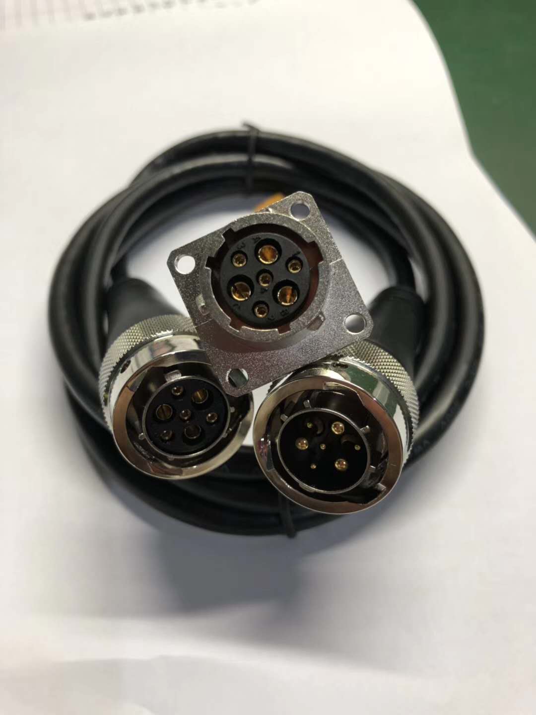 定制加工圆形防水连接器大电流防水连接器插头插座