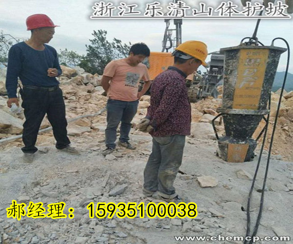 花岗岩基坑静态石头破碎劈裂机陕西榆林当场调试
