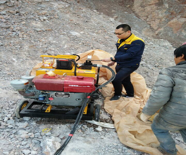 辽宁黑龙江矿山代替破碎锤开采的机器生产视频