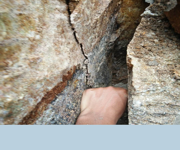 采石非常硬的石头除了水泥怎么开裂博尔塔拉开采案例