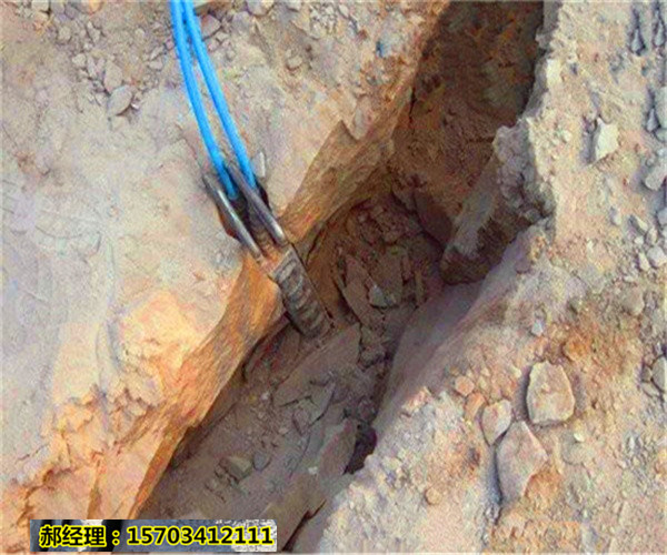 渭南市采石场开采代替破碎锤钩机开采的机器-调试视频