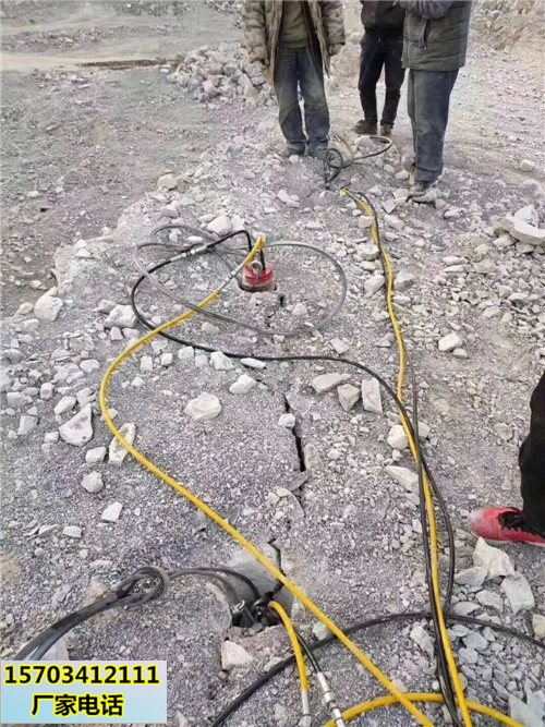 海南藏州开采石头有什么快的办法大型分裂机械一破石