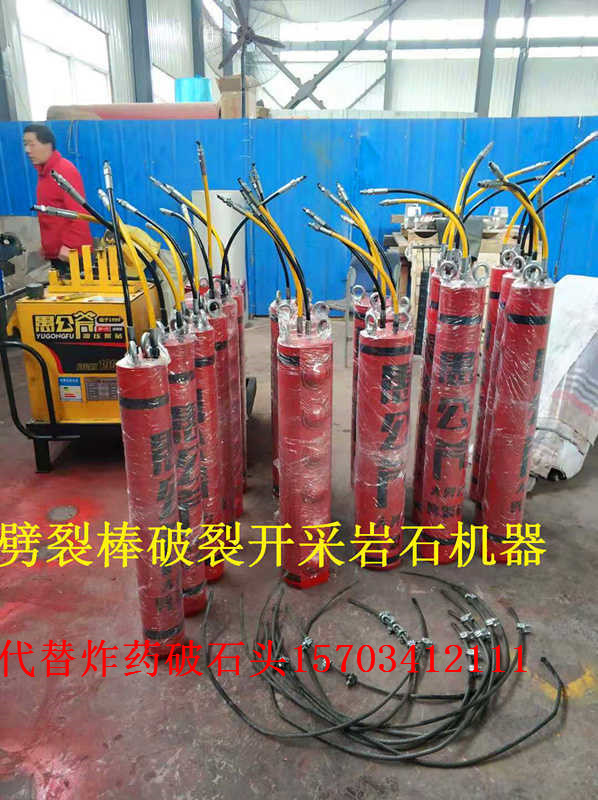 日照開(kāi)山挖石頭什么設(shè)備-水渠建設(shè)