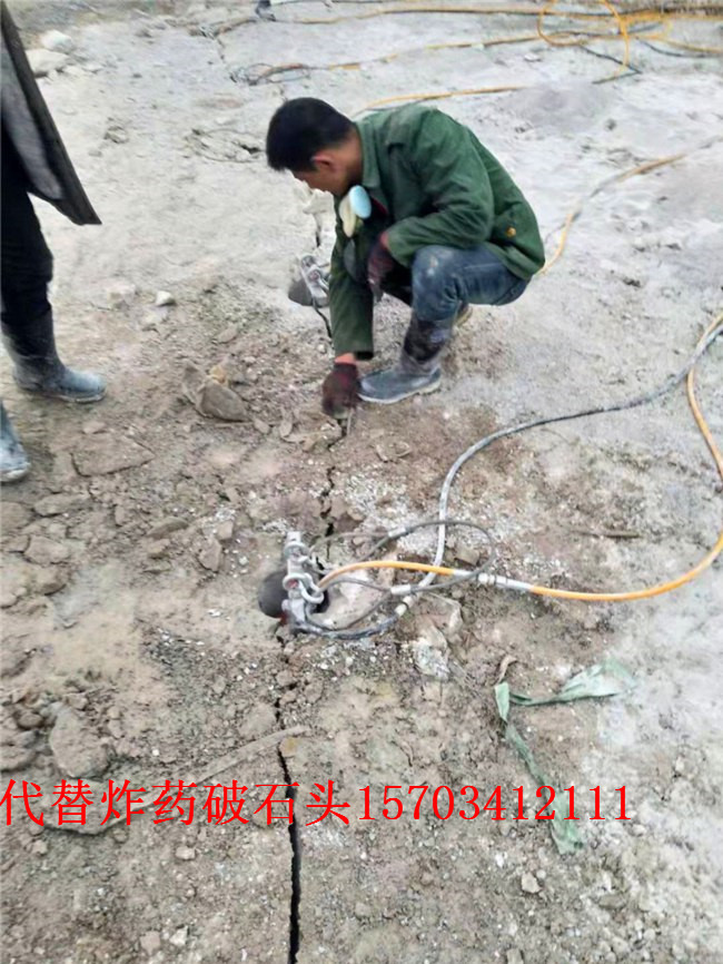 聊城工程趕工期堅硬巖石快速開挖拆除設(shè)備隧道掘進機械