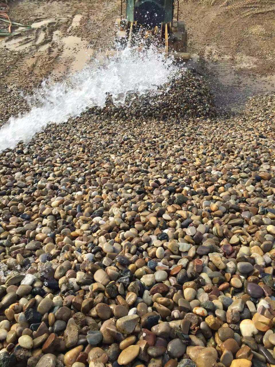青岛北鹅卵石多少钱一吨